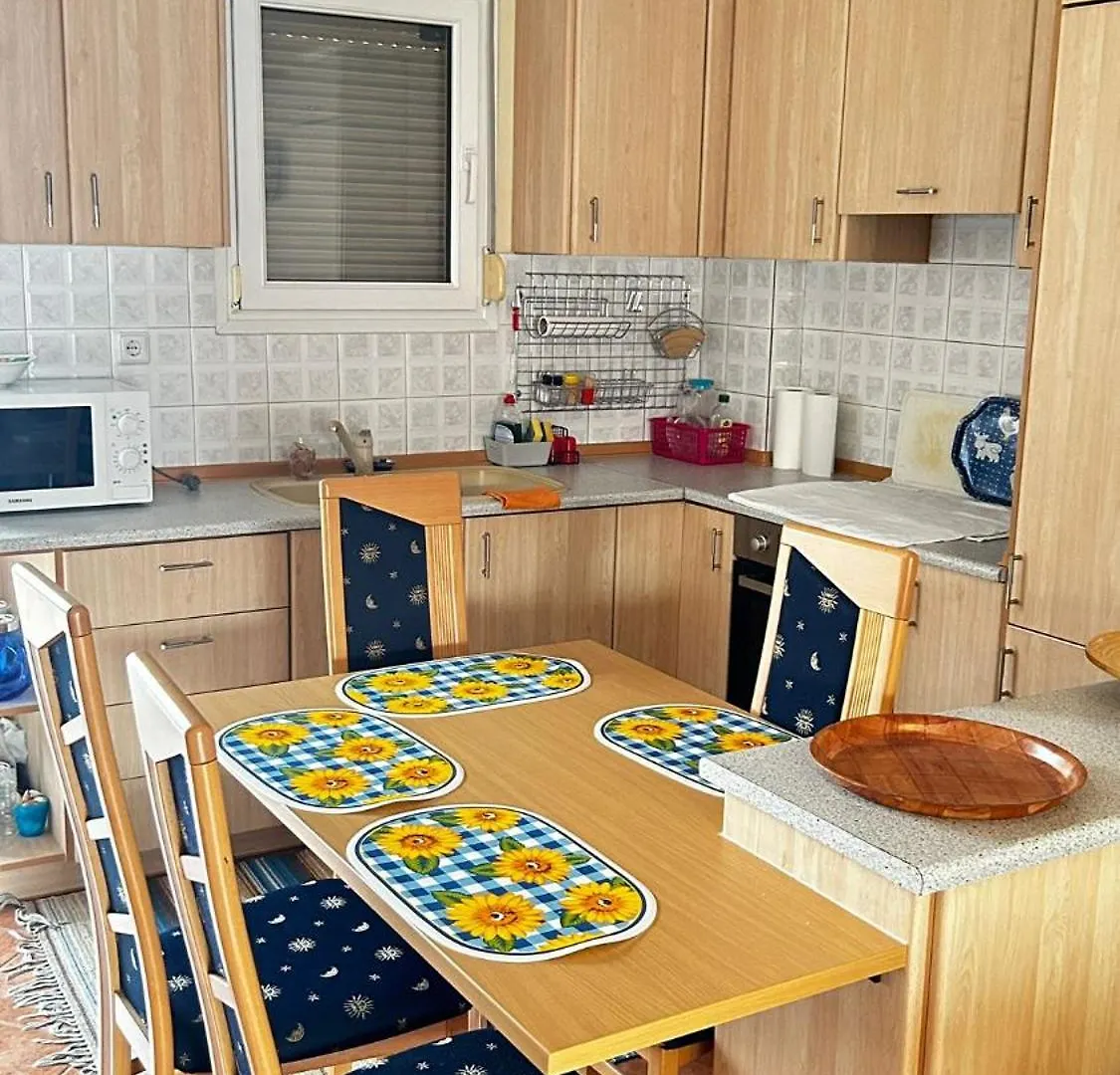 Appartamento Kristine'S Sea View Polychrono 0*,